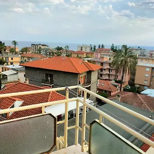 Attico Con Vista Mozzafiato Appartamento Bordighera
